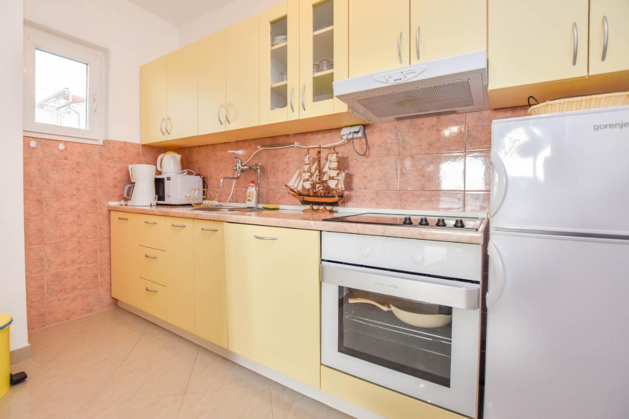 Apartments Dandelion Biograd Na Moru Luaran gambar