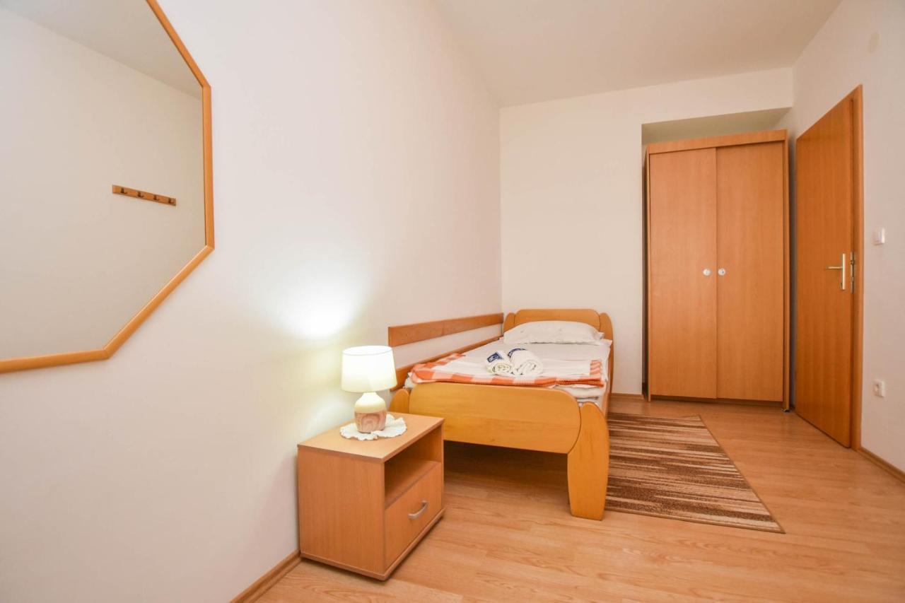 Apartments Dandelion Biograd Na Moru Luaran gambar