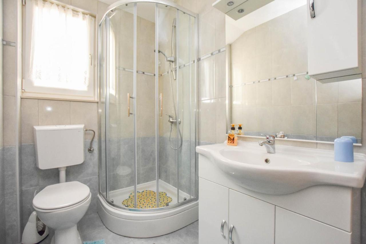 Apartments Dandelion Biograd Na Moru Luaran gambar