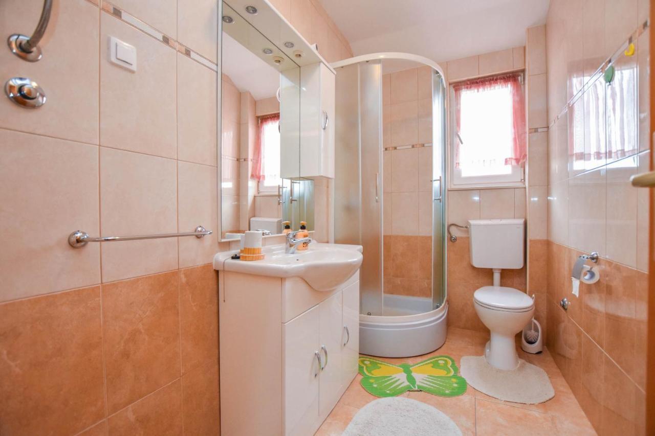 Apartments Dandelion Biograd Na Moru Luaran gambar